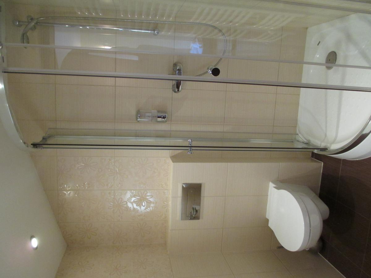 U Agaty Otel Krosno Dış mekan fotoğraf
