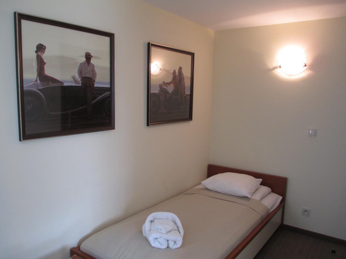 U Agaty Otel Krosno Dış mekan fotoğraf