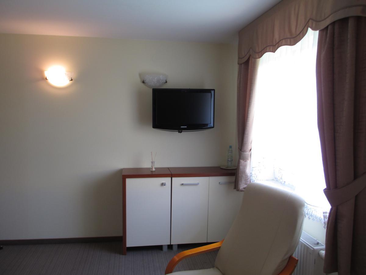 U Agaty Otel Krosno Dış mekan fotoğraf